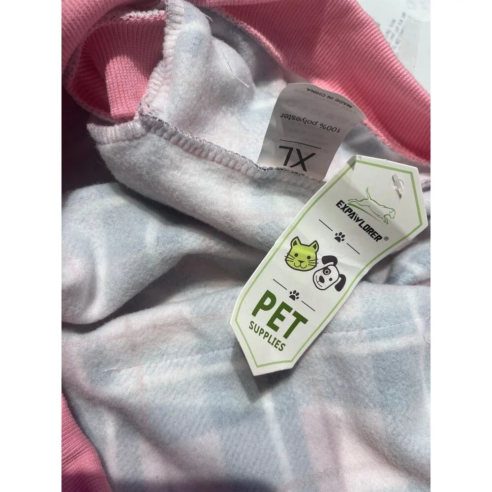 EXPAWLORER Plaid Dog Hoodie with Leash Hole Size XL New With Tag